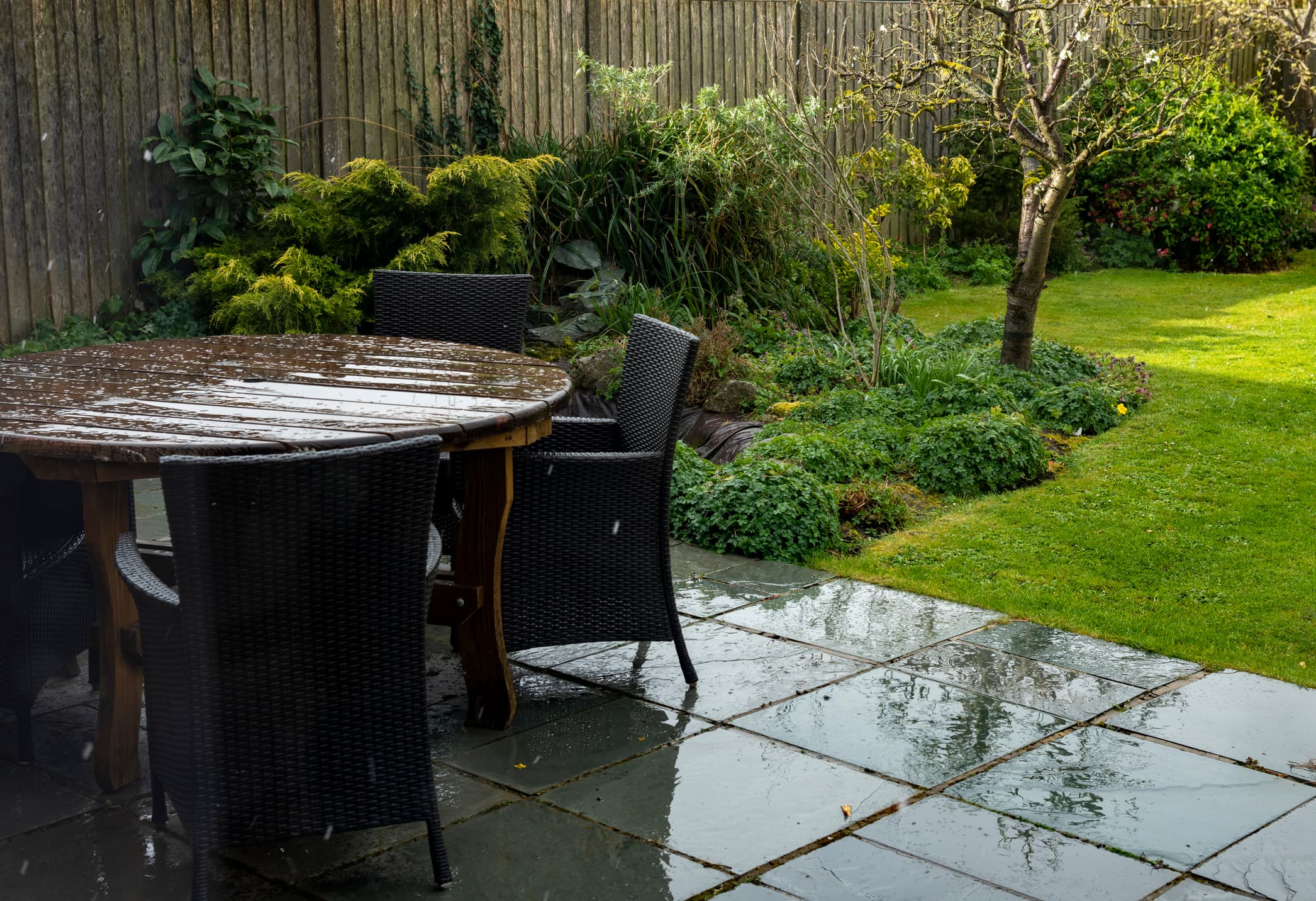 prepping your outdoor space for hurricane season